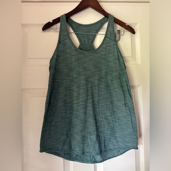 Lululemon Essential Tank Heathered Deep Green size 8 - Picture 3 of 5